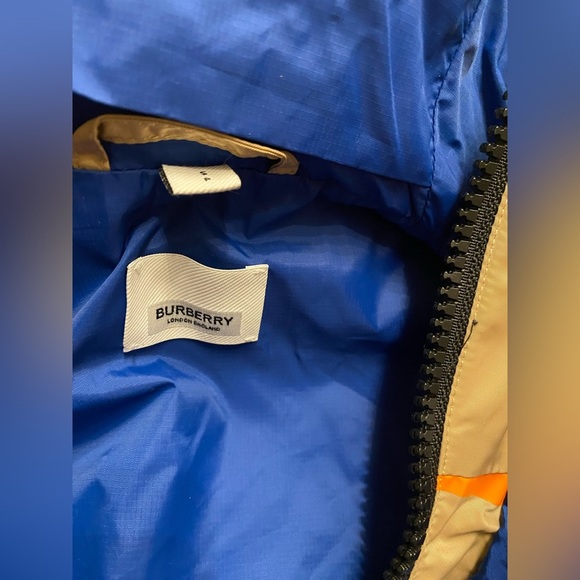 Burberry Parkhurst Logo parka jacket size S - Picture 11 of 16